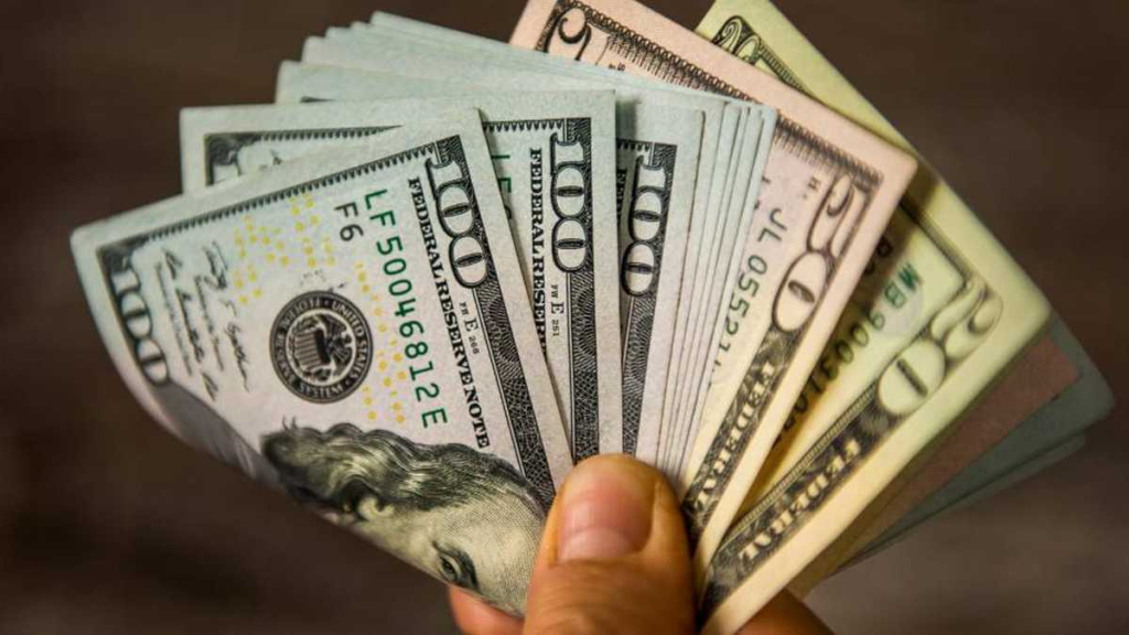 Tržište digitalnih valuta je izgubilo na vrijednosti tijekom posljednjih 30 dana, a kriptovaluta s najlošijom izvedbom među prvih deset coin-a s najvećom tržišnom procjenom bila je Solana, koja je izgubila 19,12% u odnosu na američki dolar. Bitcoin je bio drugi najveći gubitnik među prvih deset, budući da je vodeća kripto imovina ovog mjeseca izgubila 12,71% u vrijednosti USD.