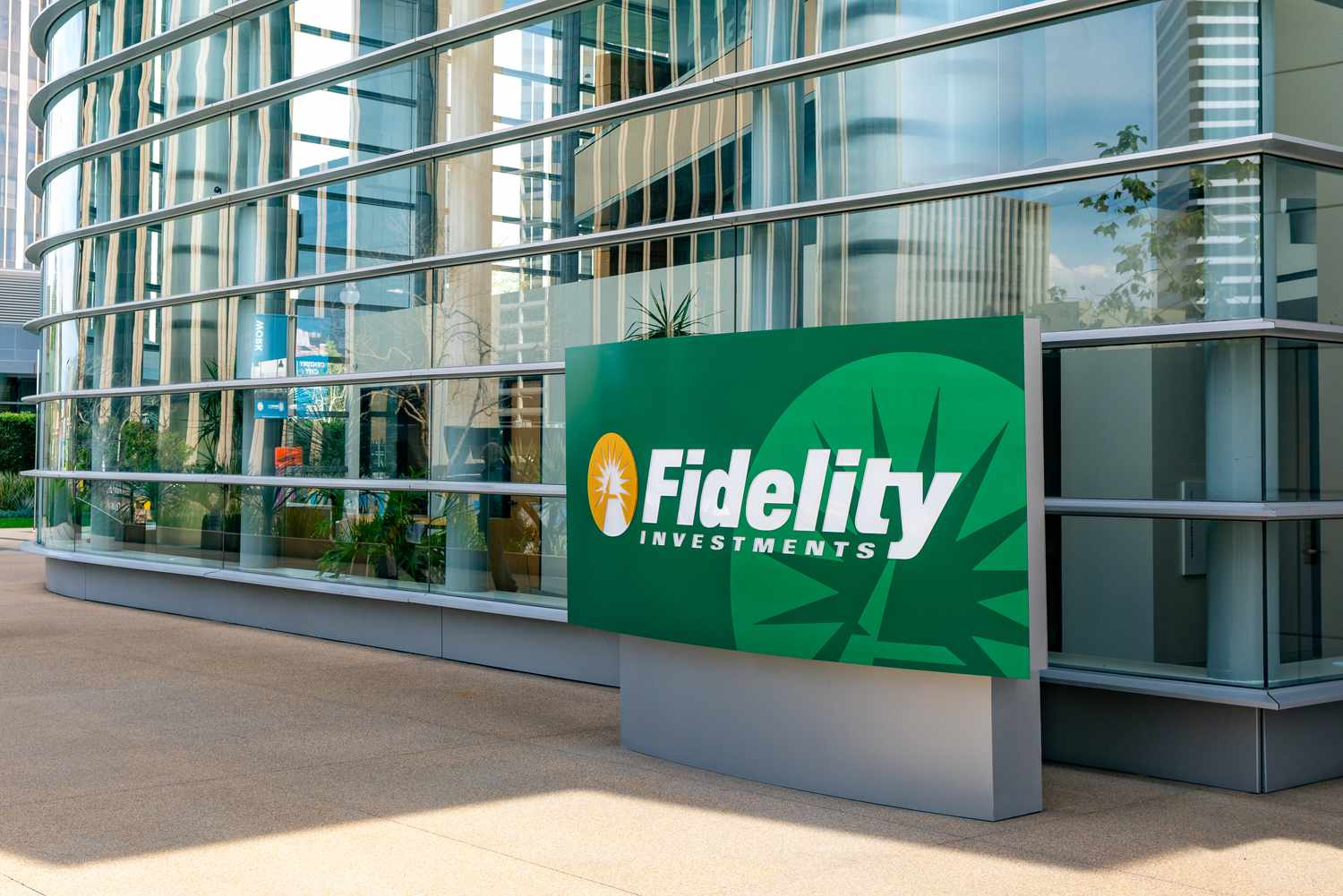 Američka tvrtka Fidelity, sa sjedištem u Bostonu, pridružila se natjecanju za prvi spot Ethereum burzovni fond (ETF)