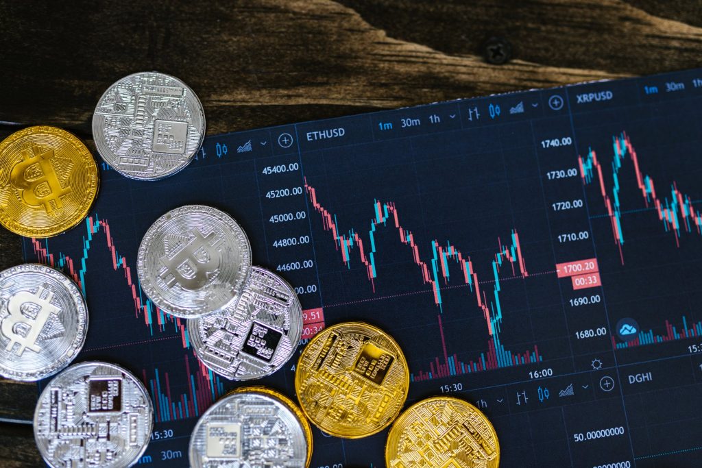 U dinamičnom svijetu kriptovaluta, gdje se prilike i rizici isprepliću, tri altcoina izdvajaju se kao obećavajući izbori za 2024.