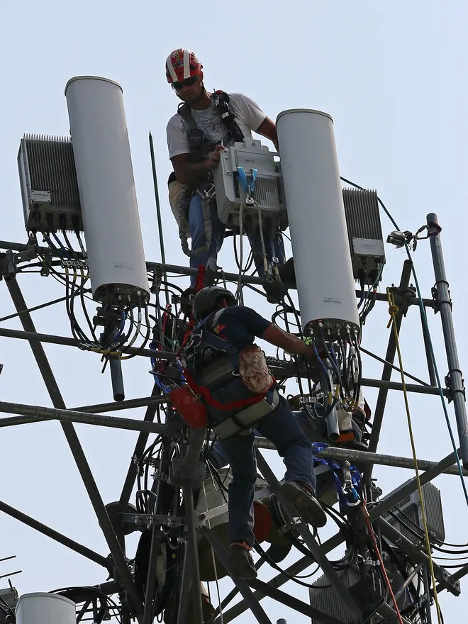 telecom cell site build and maintenance